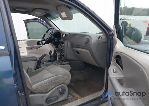 2003 Chevrolet Trailblazer Ls z USA, uszkodzony, nr VIN 1GNDS13S332116260